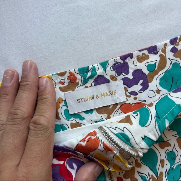 STORM & MARIE white multicolor abstract botanical leaf floral blouse skirt set - Picture 6 of 9